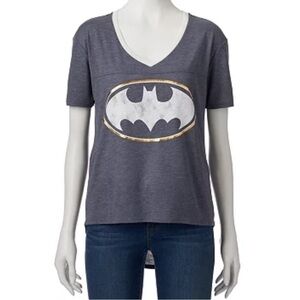 DC Comics Batman V-neck Tee High-Low Hem Juniors Size: XS